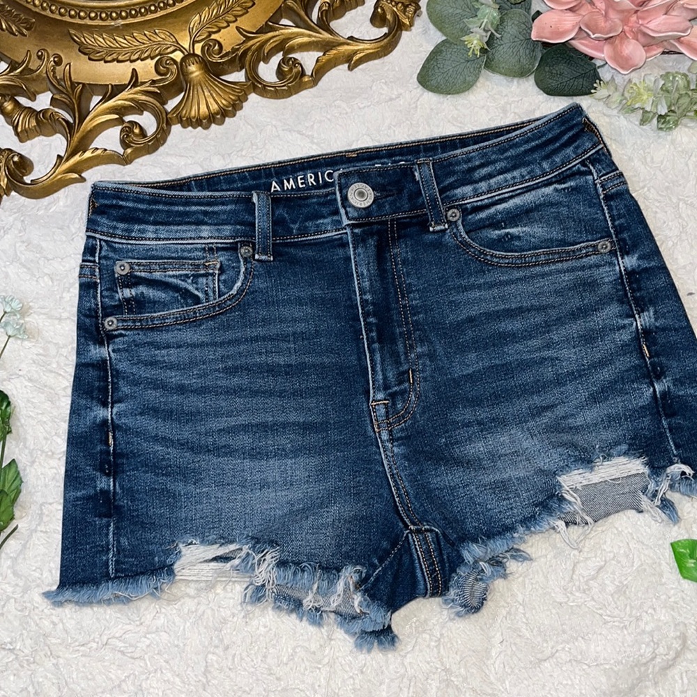 American Eagle Hi Rise Shorties